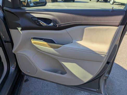 Used 2019 GMC Acadia Denali w/ LPO, Floor Liner Package image 40