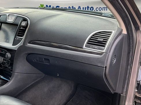 Used 2016 Chrysler 300 Limited w/ Driver Convenience Group image 25