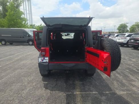 Used 2017 Jeep Wrangler Unlimited Sport w/ Quick Order Package 24S AWD/4WD image 36