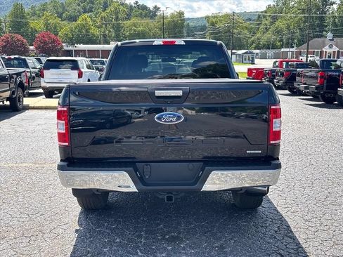 Used 2018 Ford F150 XLT w/ Equipment Group 301A Mid AWD/4WD image 6
