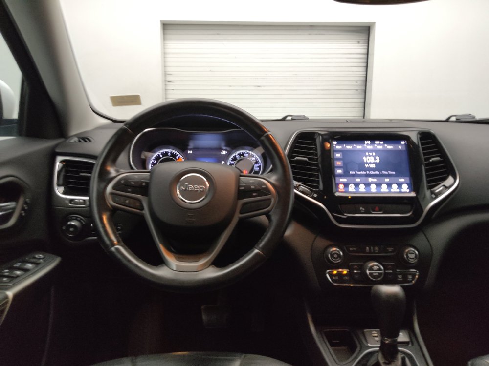 Used 2019 Jeep Cherokee Limited FWD image 22