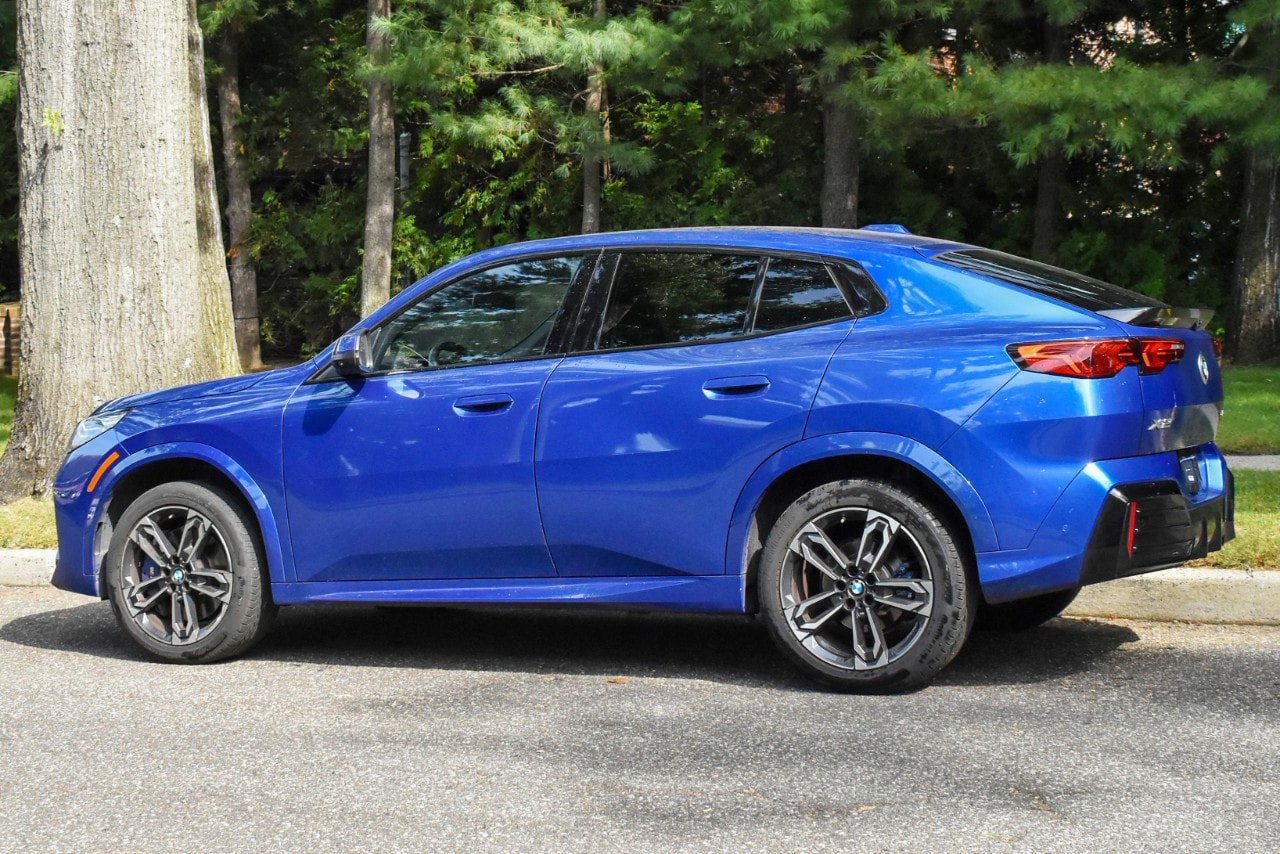 Used 2026 BMW X2 xDrive28i AWD/4WD image 5