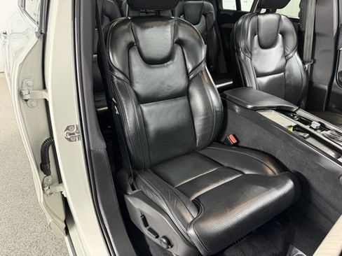 Used 2022 Volvo XC90 T6 Inscription w/ Advanced Package image 25
