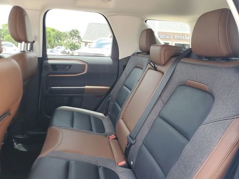 Used 2022 Ford Bronco Sport Outer Banks w/ Tech Package AWD/4WD image 8