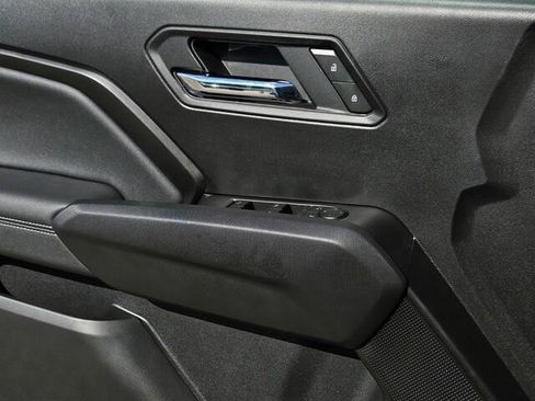 New 2025 GMC Canyon Elevation w/ Convenience Package image 15