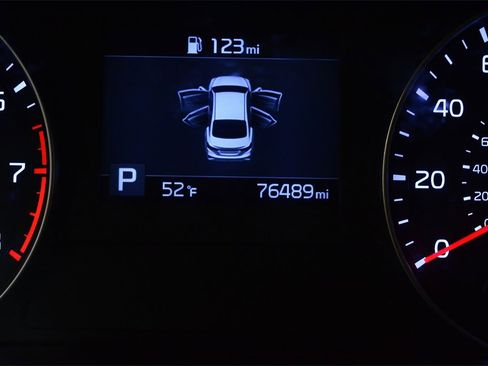 Used 2019 Kia Forte LXS image 53