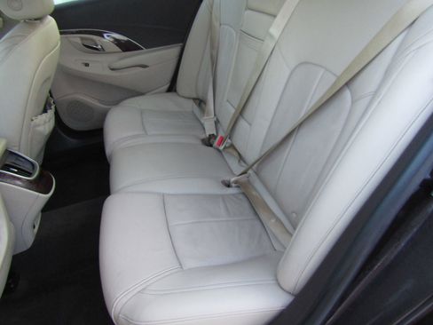 Used 2015 Buick LaCrosse Leather image 10