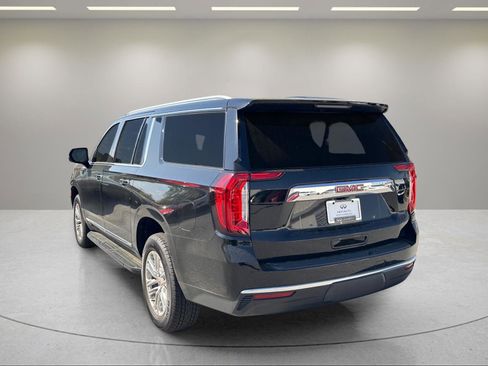 Used 2024 GMC Yukon XL SLT w/ SLT Luxury Package AWD/4WD image 3