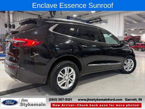 Used 2021 Buick Enclave Essence w/ Sound and Sites Package FWD image 8