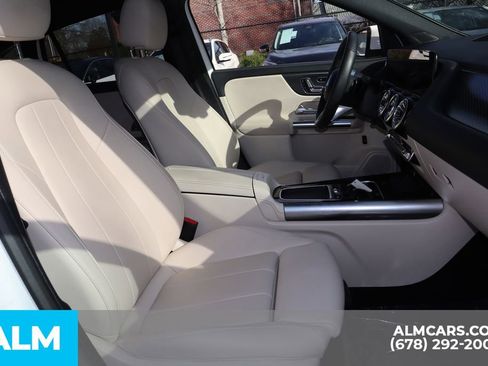 Used 2025 Mercedes-Benz GLA 250 4MATIC image 28