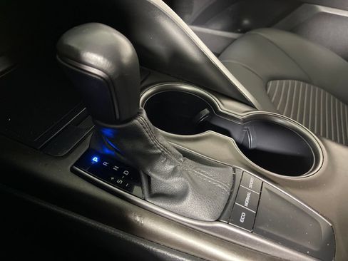 Certified 2024 Toyota Camry SE FWD image 22