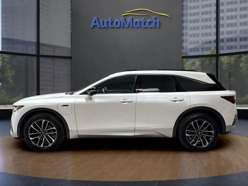 Used 2024 Acura ZDX A-Spec image 6