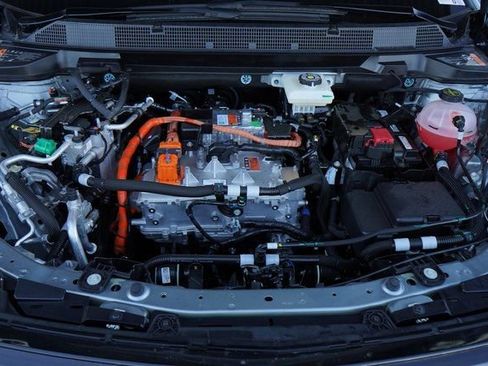 New 2025 Chevrolet Equinox EV LT image 29