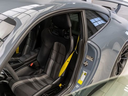 Used 2018 Porsche 911 GT3 image 33