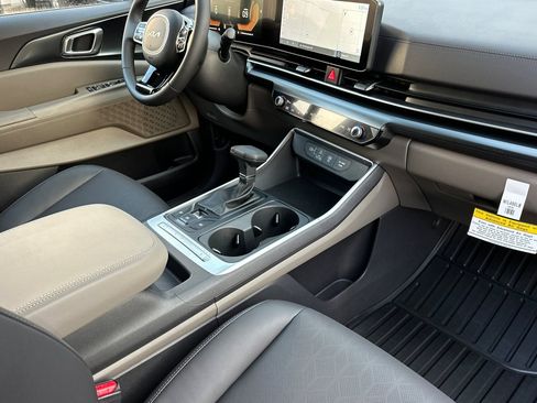 New 2026 Kia Carnival image 13