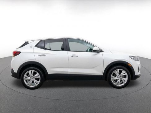 Used 2025 Buick Encore GX Preferred AWD/4WD image 10