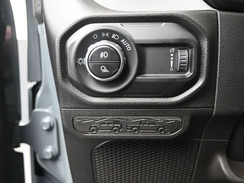 New 2025 Jeep Gladiator Sport image 33