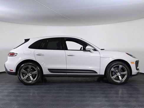 Certified 2023 Porsche Macan AWD/4WD image 8