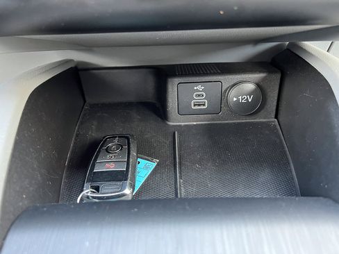 Used 2024 Ford Escape Active image 23