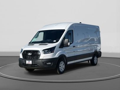 New 2026 Ford Transit 250 148 Medium Roof w/ Exterior Upgrade Package