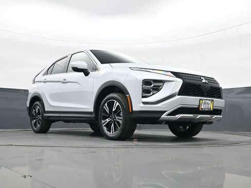 Used 2025 Mitsubishi Eclipse Cross SE image 23