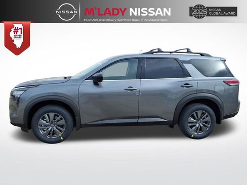 New 2026 Nissan Pathfinder SV image 4