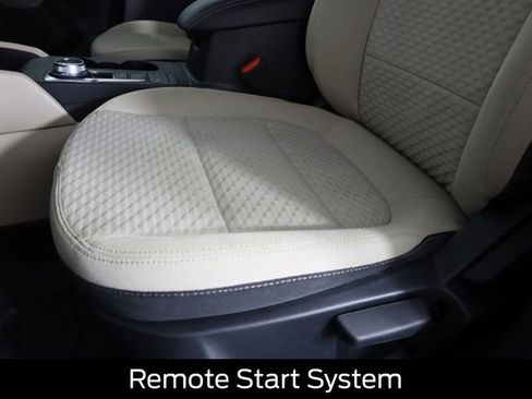 Certified 2022 Ford Escape SE image 35