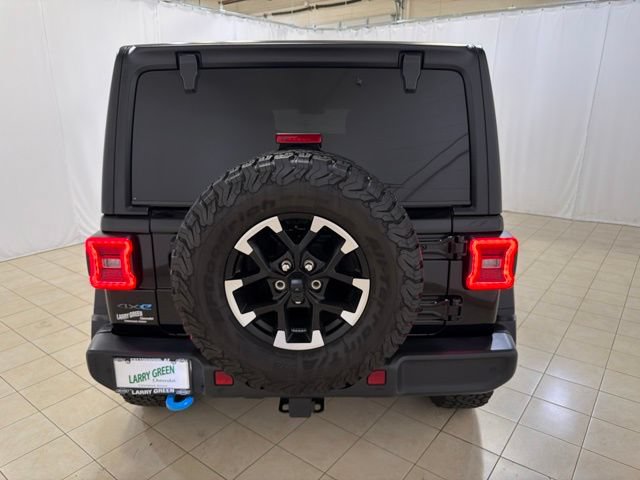Used 2025 Jeep Wrangler Unlimited Rubicon 4xe w/ Safety Group AWD/4WD image 5