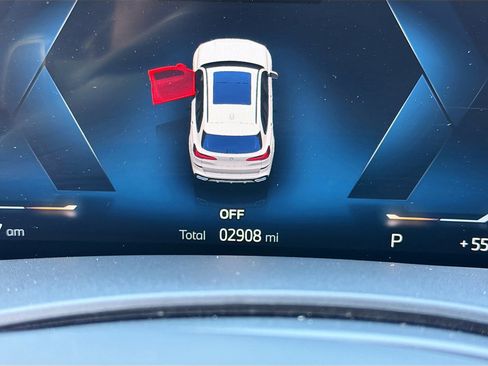 Used 2024 BMW X5 sDrive40i w/ M Sport Package image 40