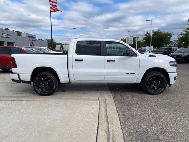 Used 2026 RAM 1500 Big Horn AWD/4WD image 2