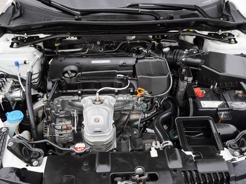 Used 2017 Honda Accord EX-L image 15