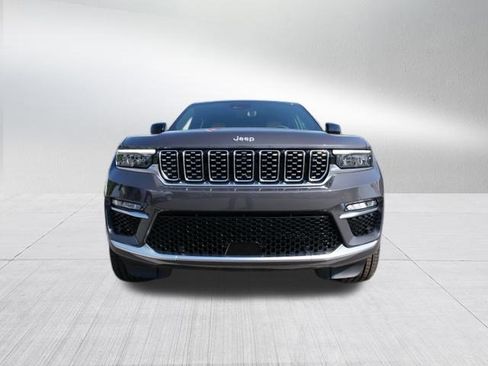 New 2025 Jeep Grand Cherokee Summit image 8