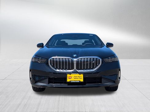 Used 2024 BMW i5 eDrive40i w/ Premium Package RWD image 3