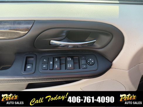 Used 2017 Dodge Grand Caravan SE w/ Power Window Group FWD image 18
