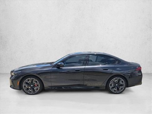 New 2026 BMW i5 M60 w/ Executive Package AWD/4WD image 8