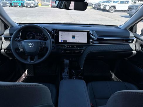 Used 2026 Toyota Camry XLE FWD image 14