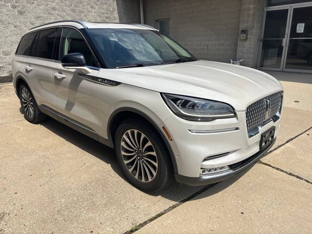 Used 2020 Lincoln Aviator Reserve w/ Equipment Group 201A AWD/4WD image 7