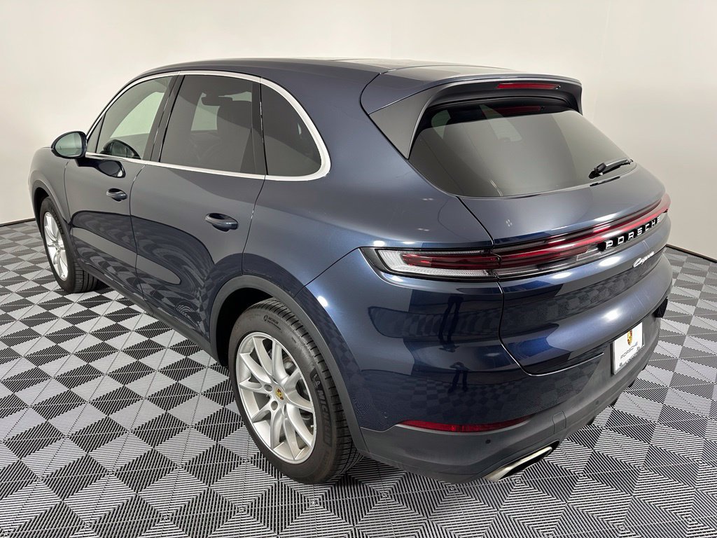 Certified 2024 Porsche Cayenne w/ Premium Package Plus (PFM) AWD/4WD image 3