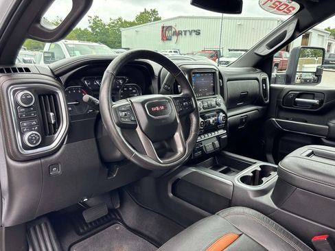 Used 2021 GMC Sierra 2500 AT4 w/ Snow Plow Prep/Camper Package AWD/4WD image 13