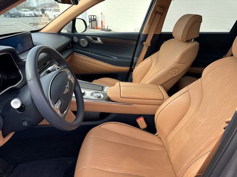 Used 2023 Genesis GV80 2.5T w/ Advanced Package image 22