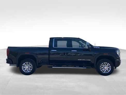 Used 2024 GMC Sierra 2500 Denali AWD/4WD image 24