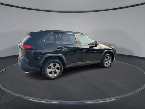 Used 2022 Toyota RAV4 XLE w/ Convenience Package AWD/4WD image 8