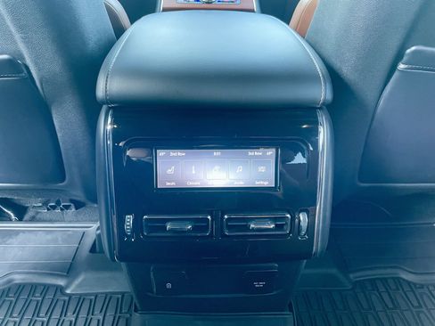 Used 2023 Lincoln Aviator Reserve w/ Equipment Group 201A image 26