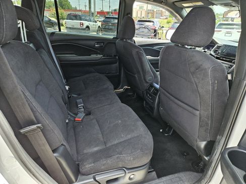 Used 2022 Honda Pilot Sport image 19