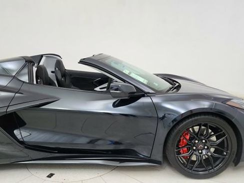 Used 2024 Chevrolet Corvette Z06 w/ Stealth Interior Trim Package image 12