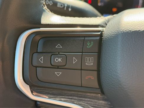 Used 2022 Jeep Wagoneer Series II AWD/4WD image 14