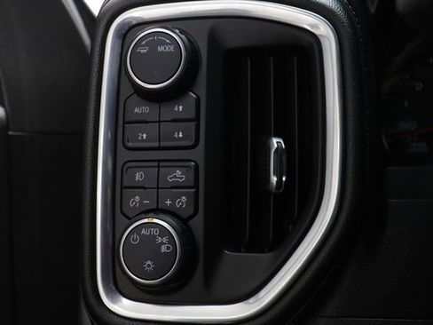 Used 2020 Chevrolet Silverado 1500 LT Trail Boss image 10