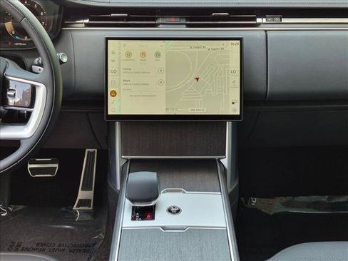 Certified 2025 Land Rover Range Rover SE AWD/4WD image 15