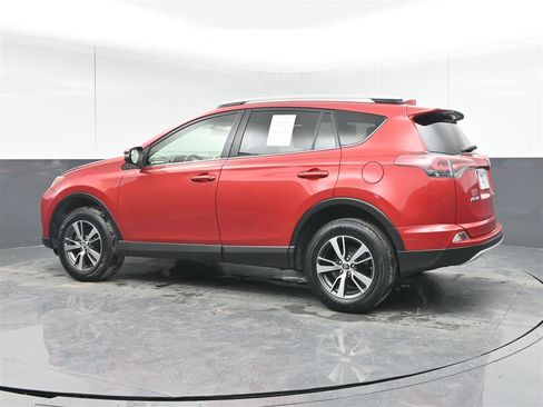 Used 2016 Toyota RAV4 XLE image 7