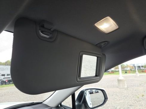 Used 2024 Toyota RAV4 XLE image 33